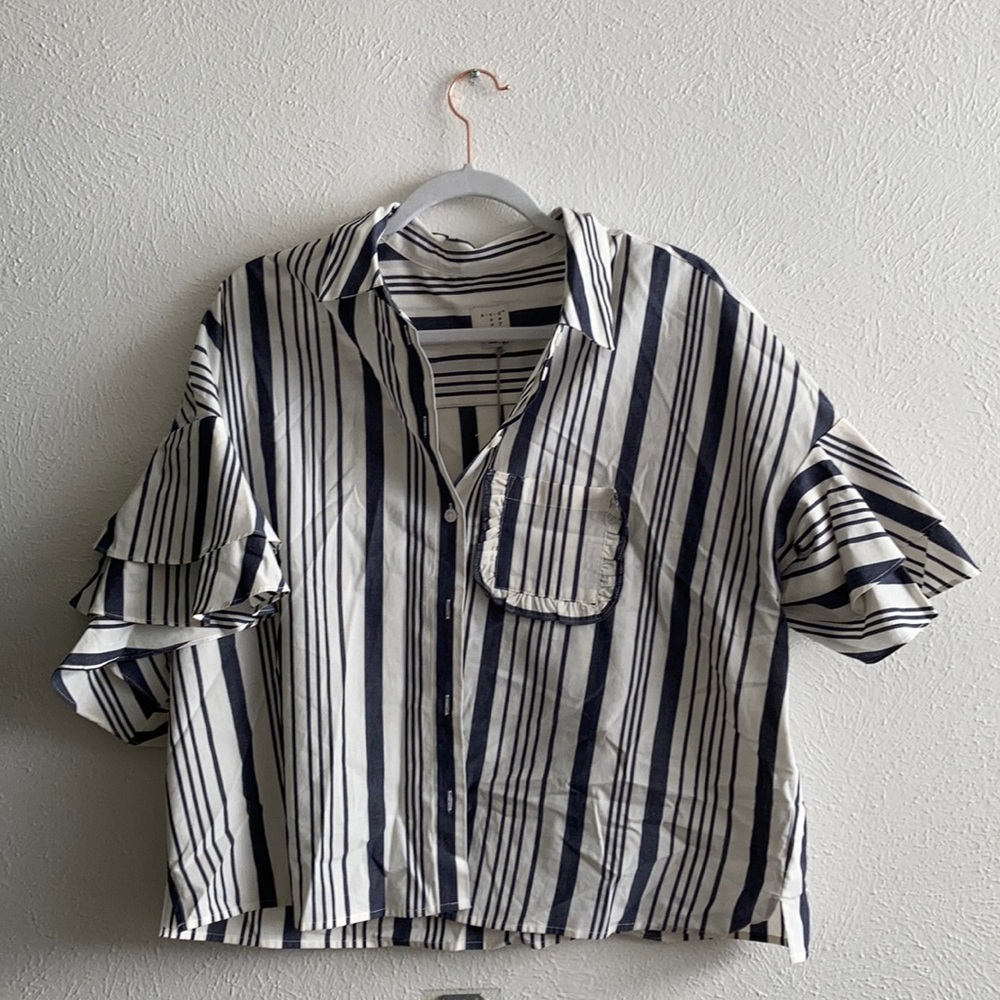 XXL navy stripe button down top with frill sleeves